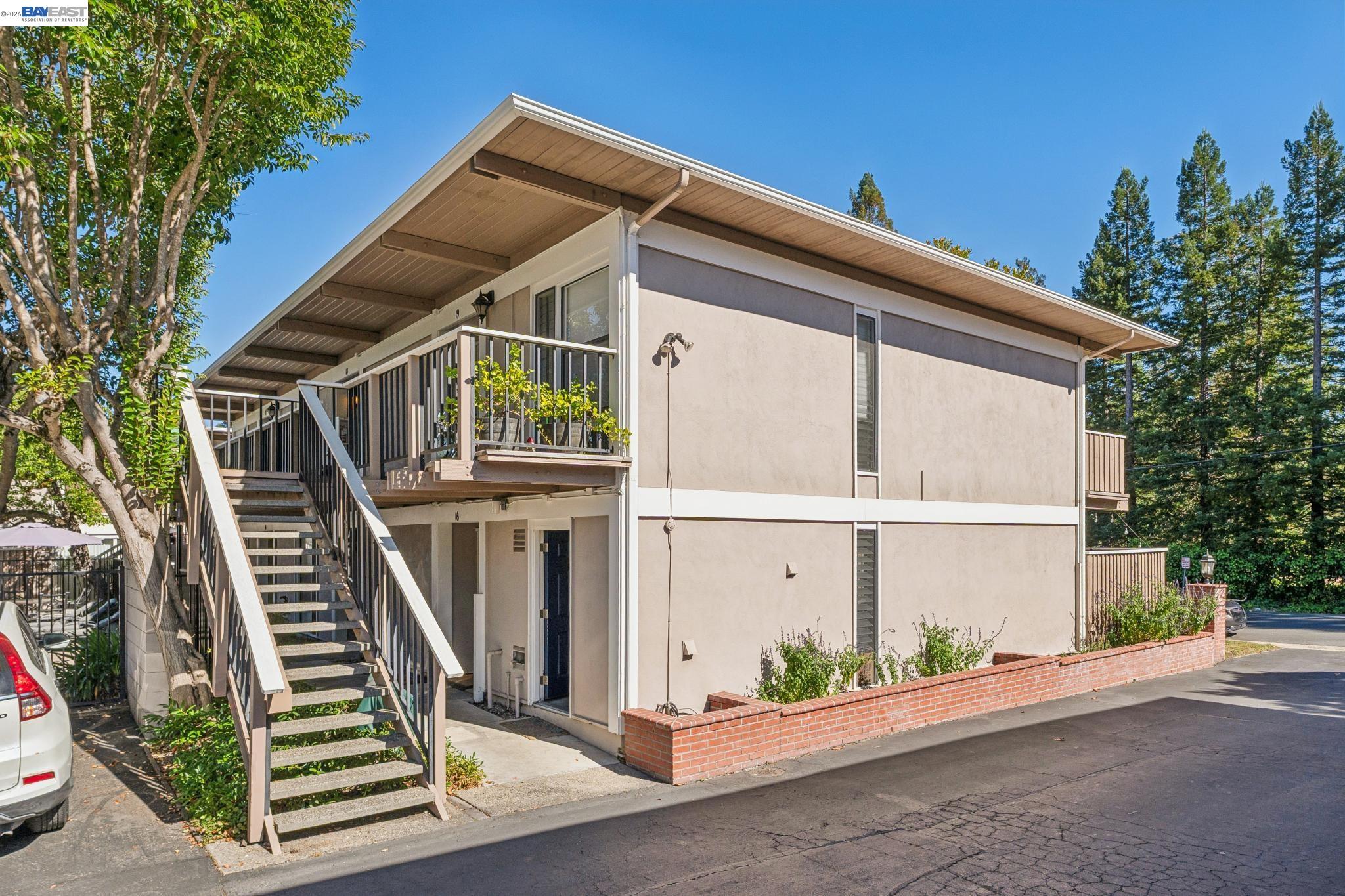 2133 Donald Dr # 18
