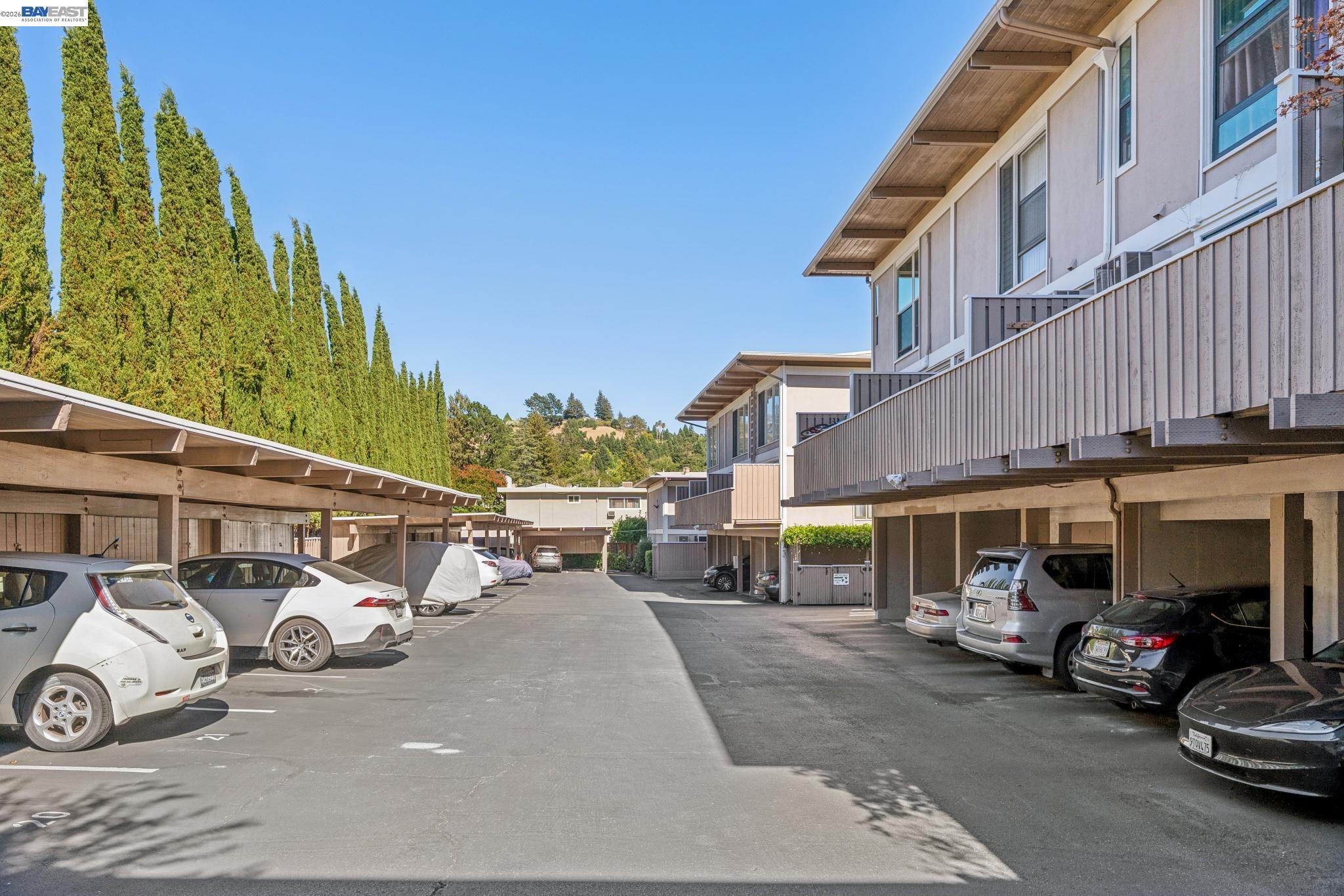 2133 Donald Dr # 18