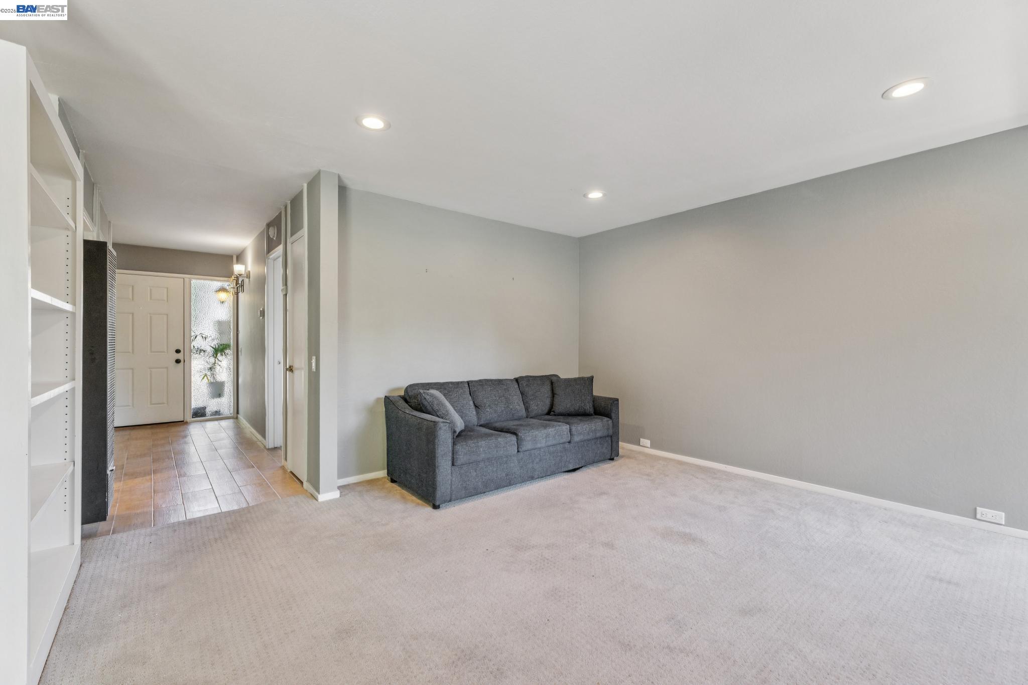 2133 Donald Dr # 18