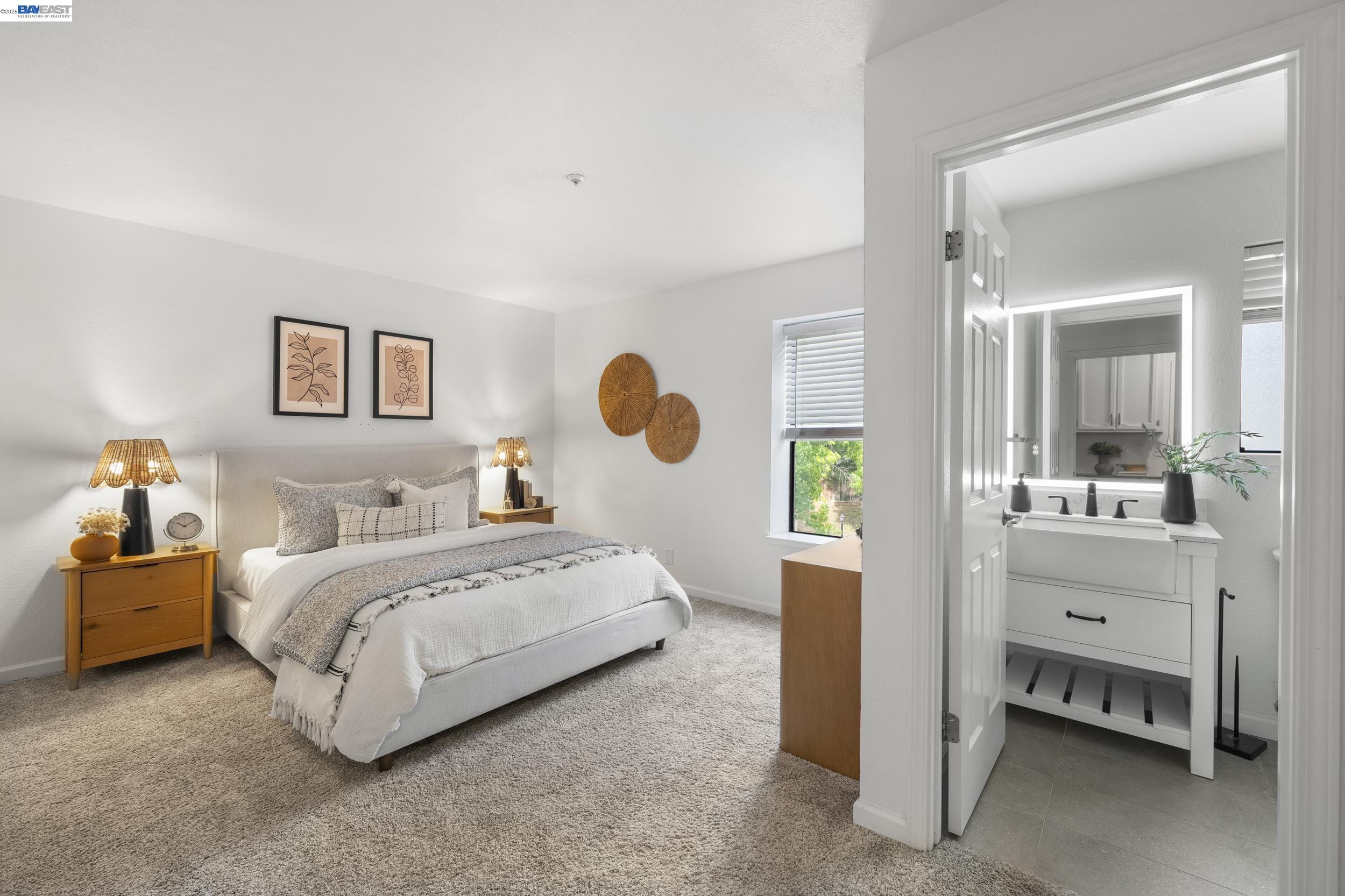 3318 Smoketree Commons Dr