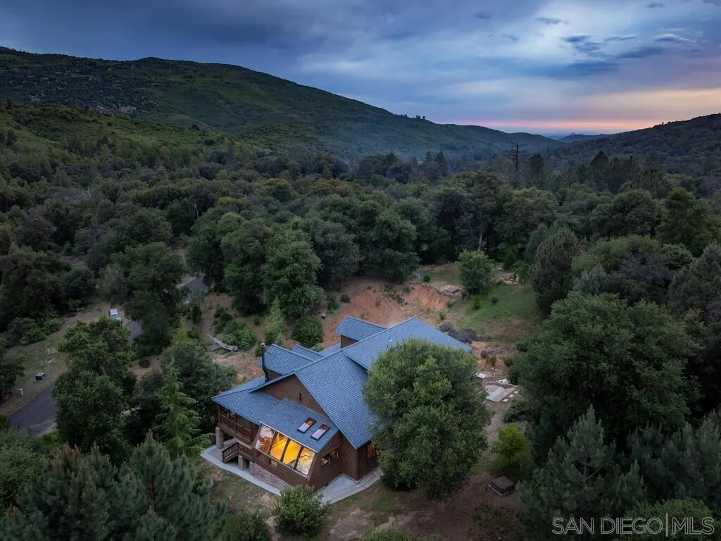 1068 W Incense Cedar Road