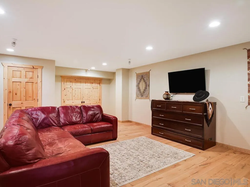 1068 W Incense Cedar Road