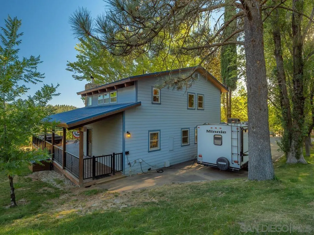 1209 Farmer Road