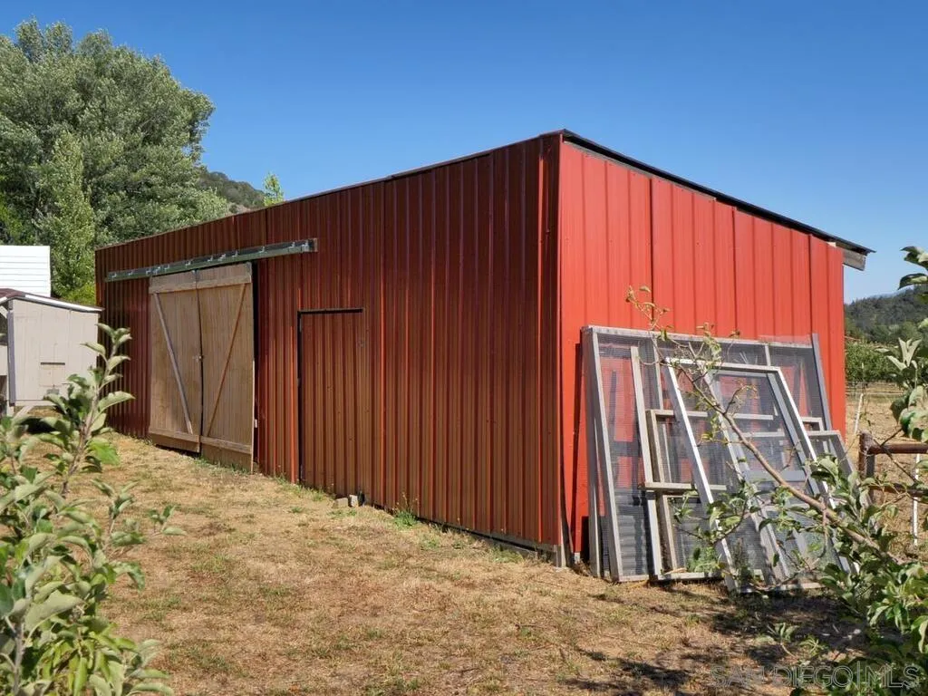 1209 Farmer Road