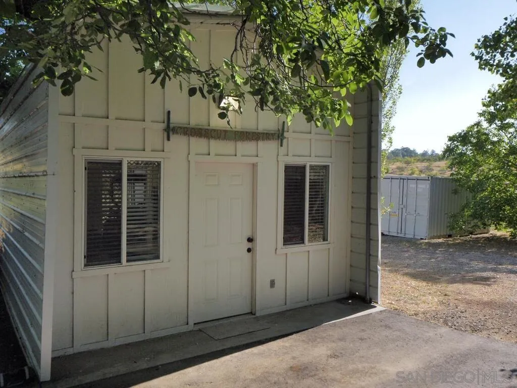 1209 Farmer Road