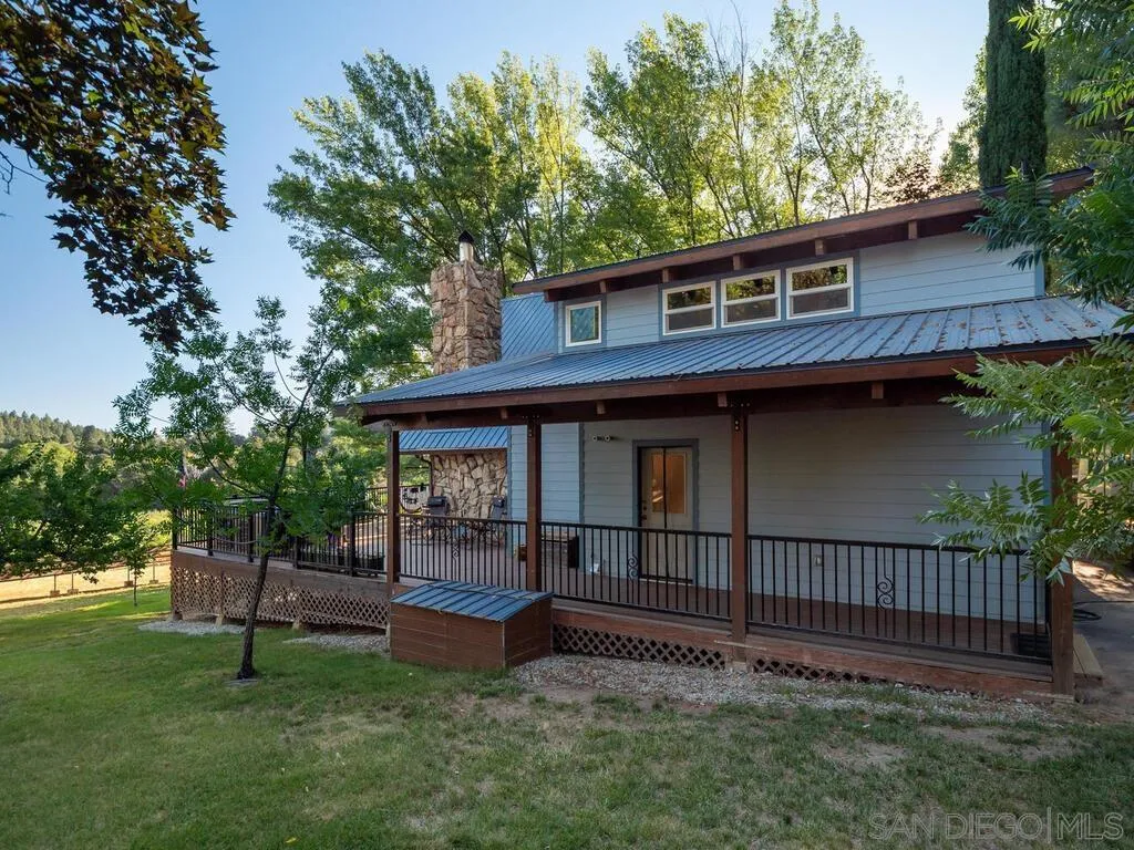 1209 Farmer Road