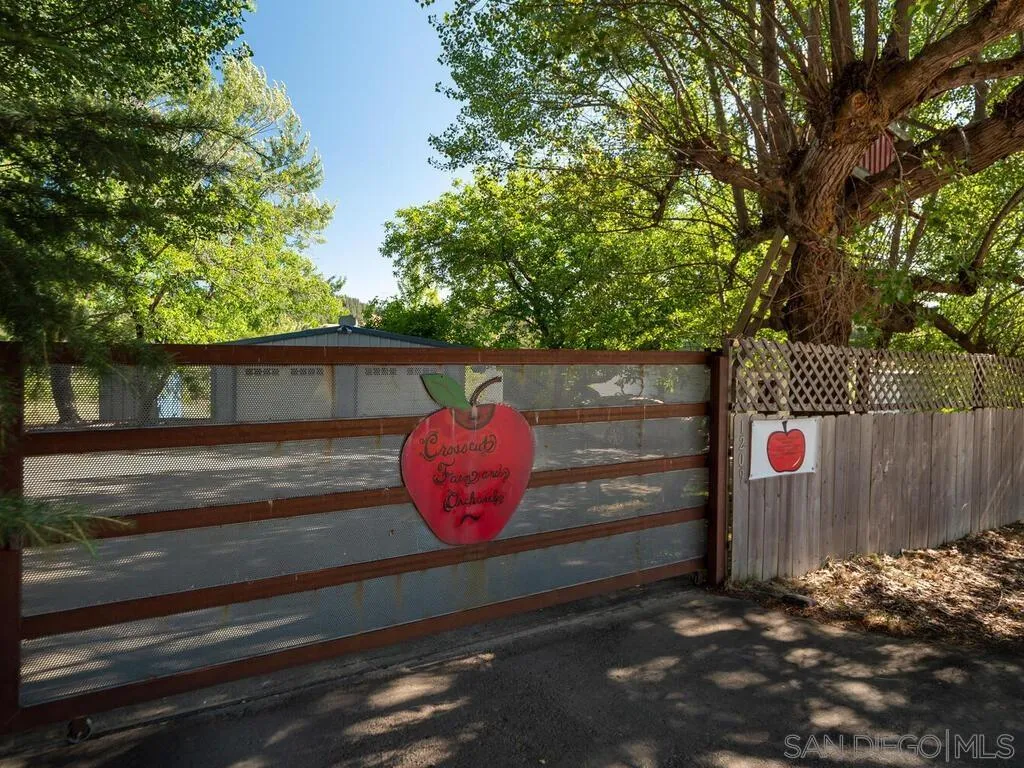 1209 Farmer Road