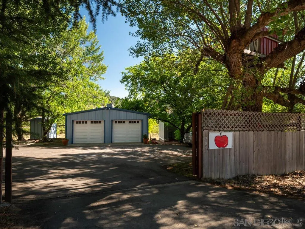 1209 Farmer Road