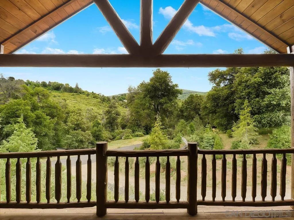 1068 W Incense Cedar Road