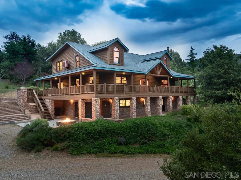 1068 W Incense Cedar Road