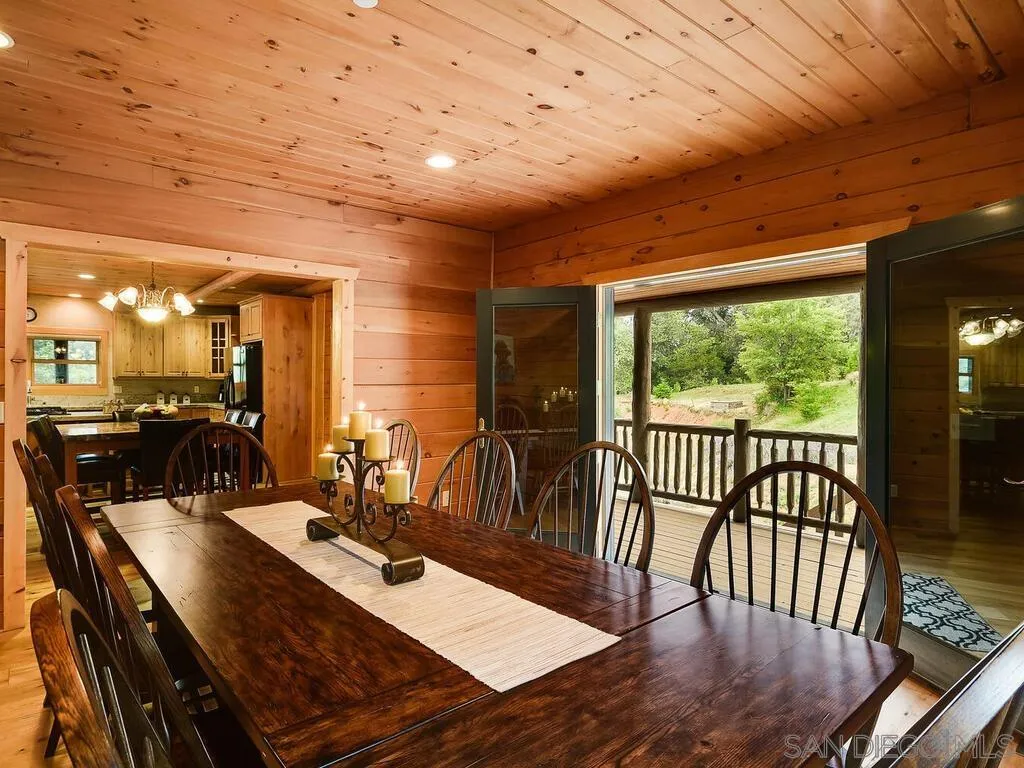 1068 W Incense Cedar Road