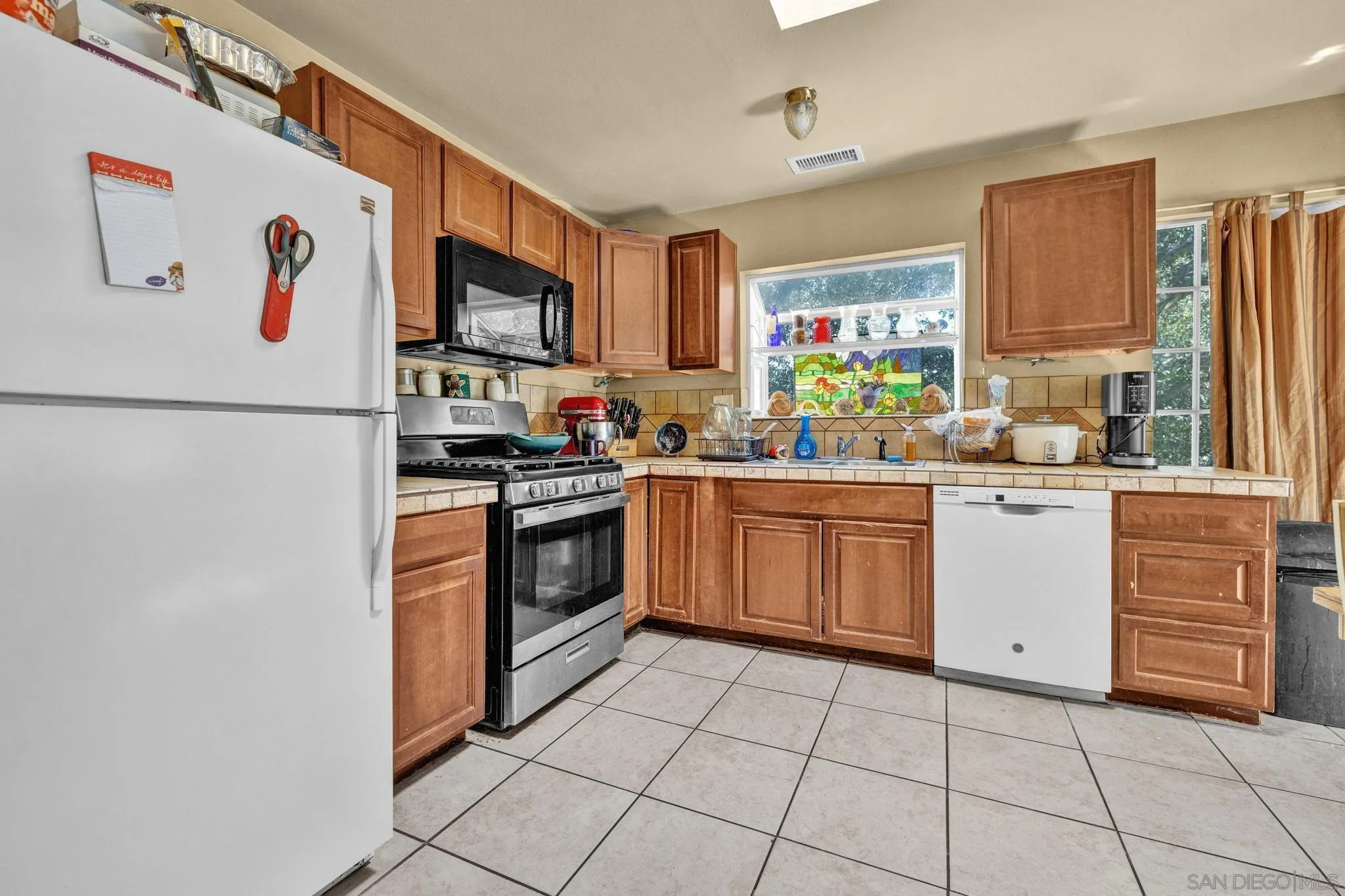 2610 Salton Vista Dr