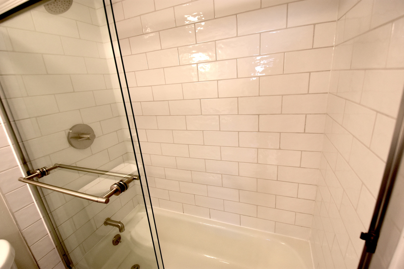 7920 WOODGLEN Lane Unit: 201