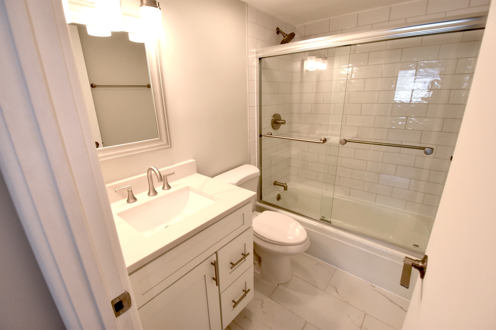 7920 WOODGLEN Lane Unit: 201