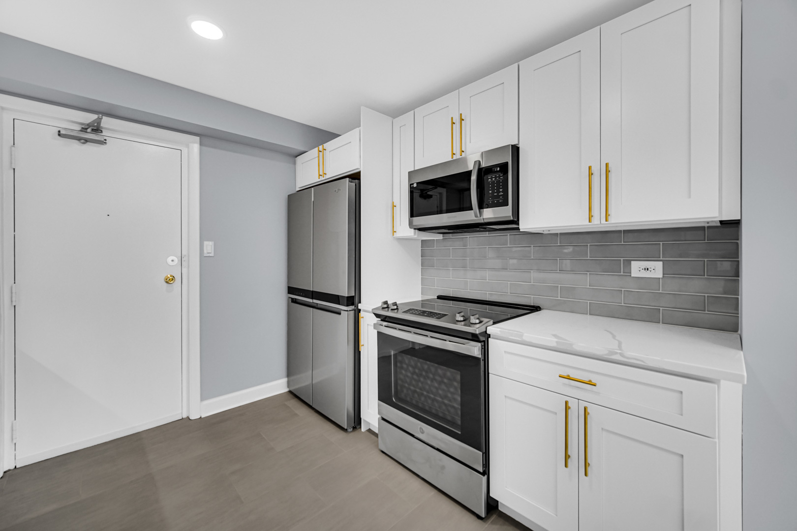 1915 Tanglewood Drive Unit: 2D