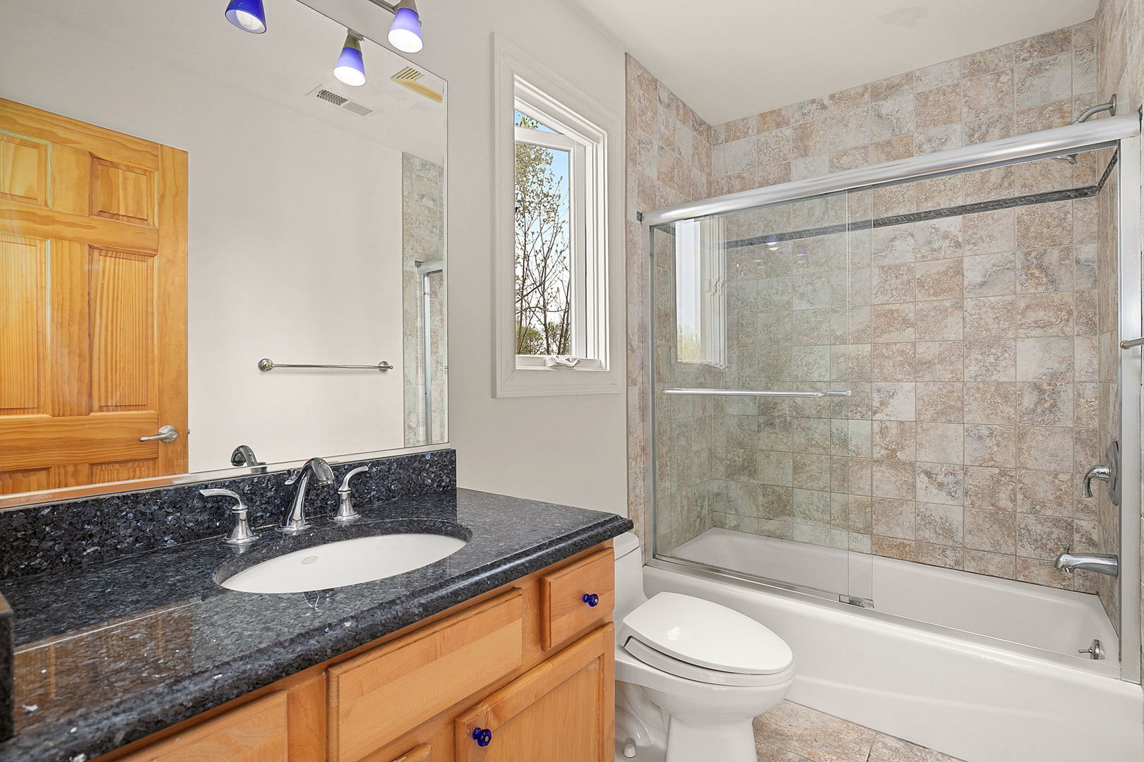 1033 W 58th Street