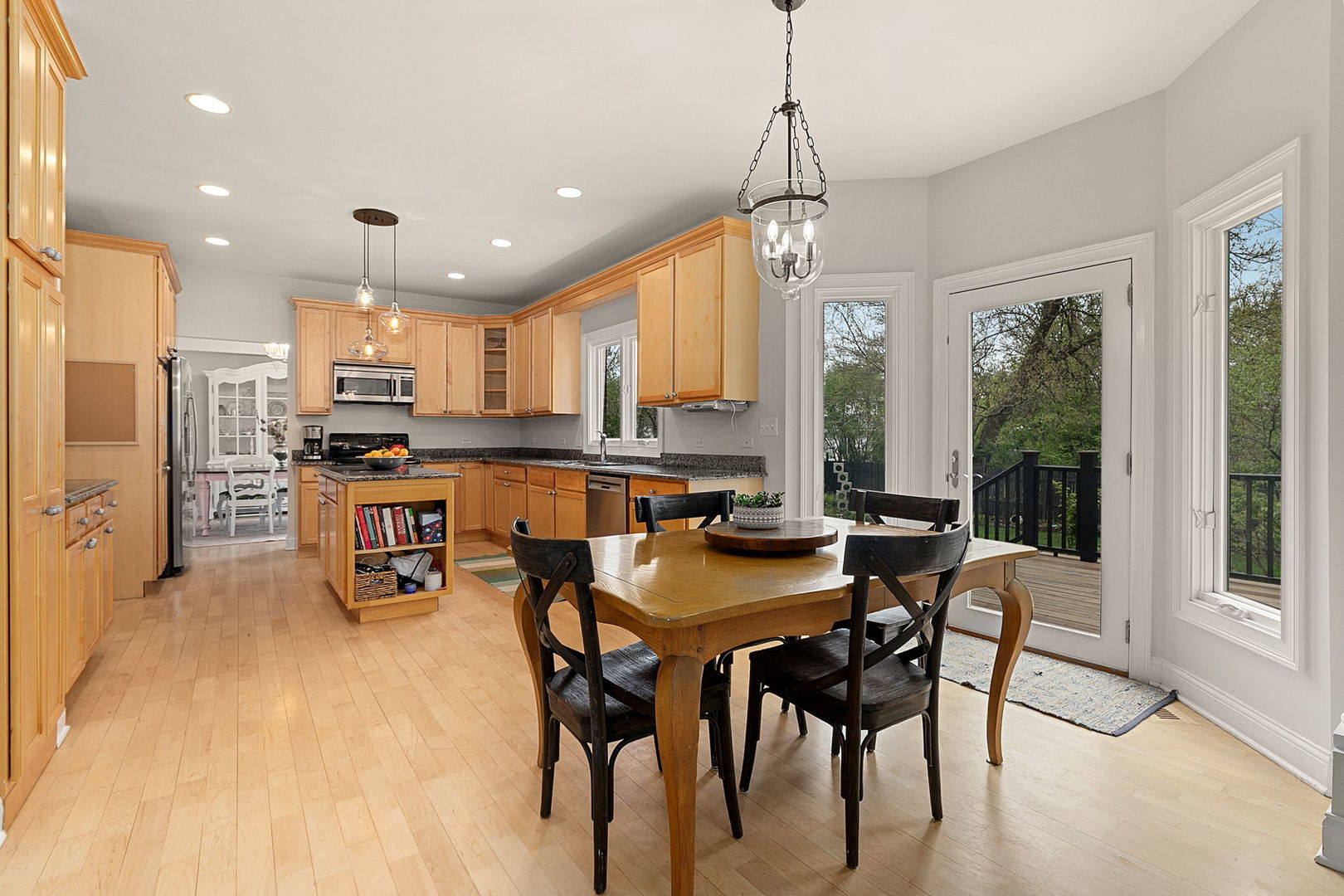 1033 W 58th Street