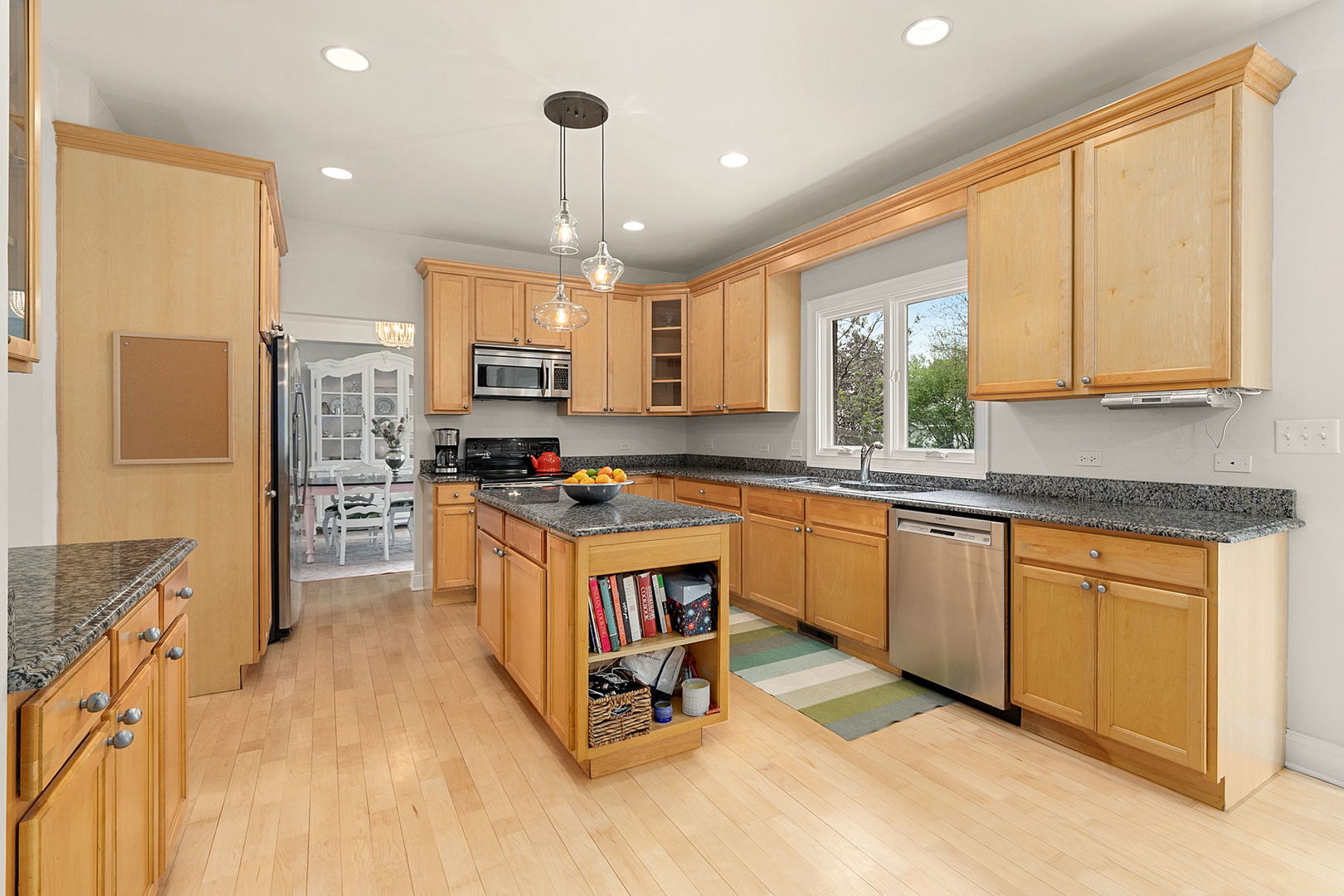 1033 W 58th Street