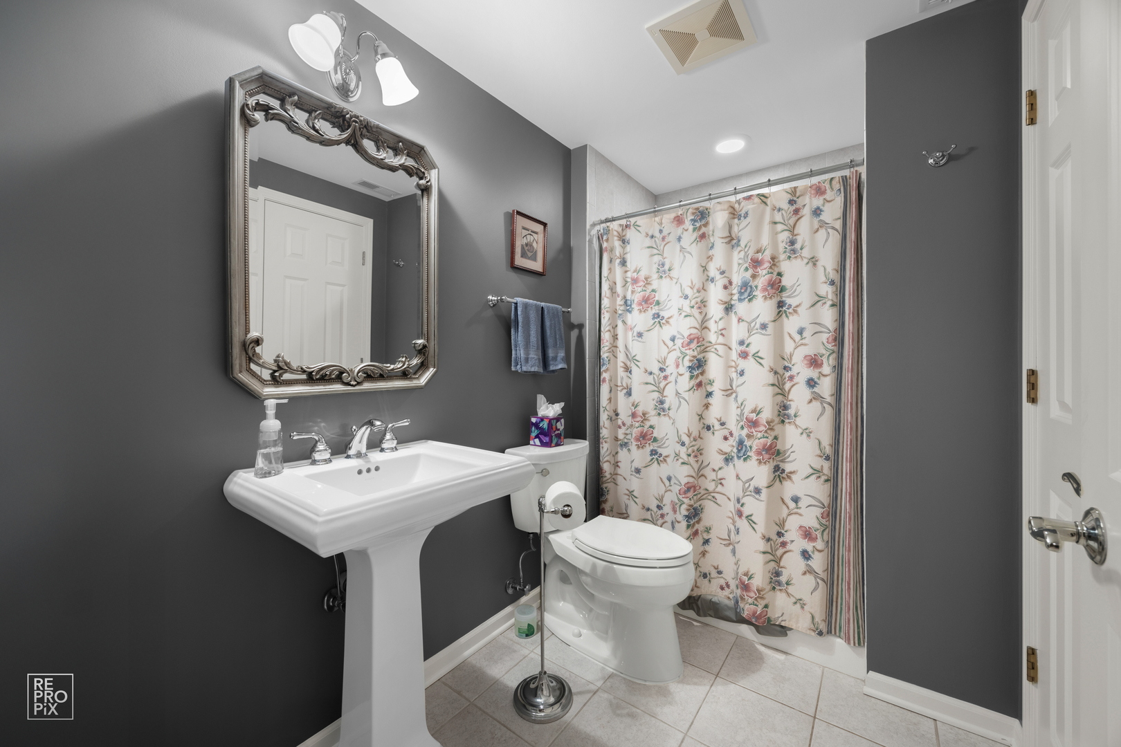 815 Emerald Court