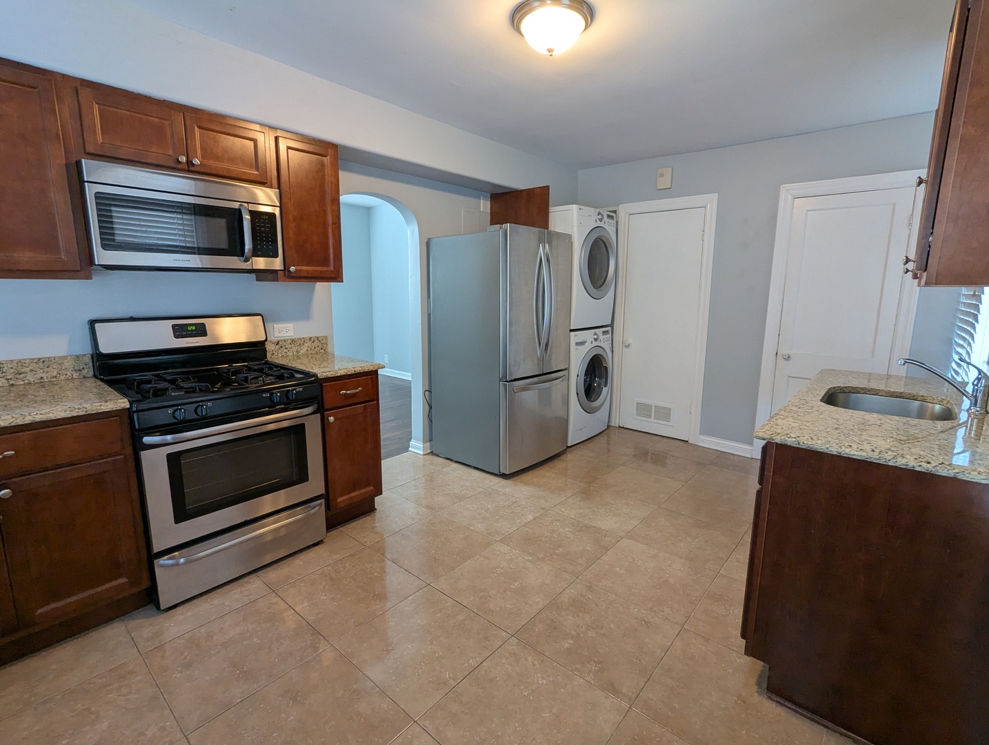 317 E PARK Avenue Unit: A