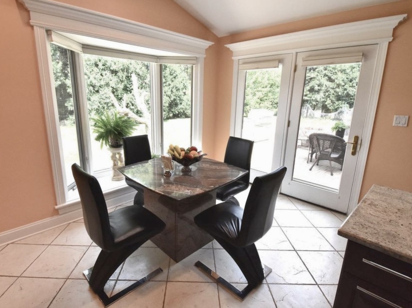 1302 S PRINCETON Avenue