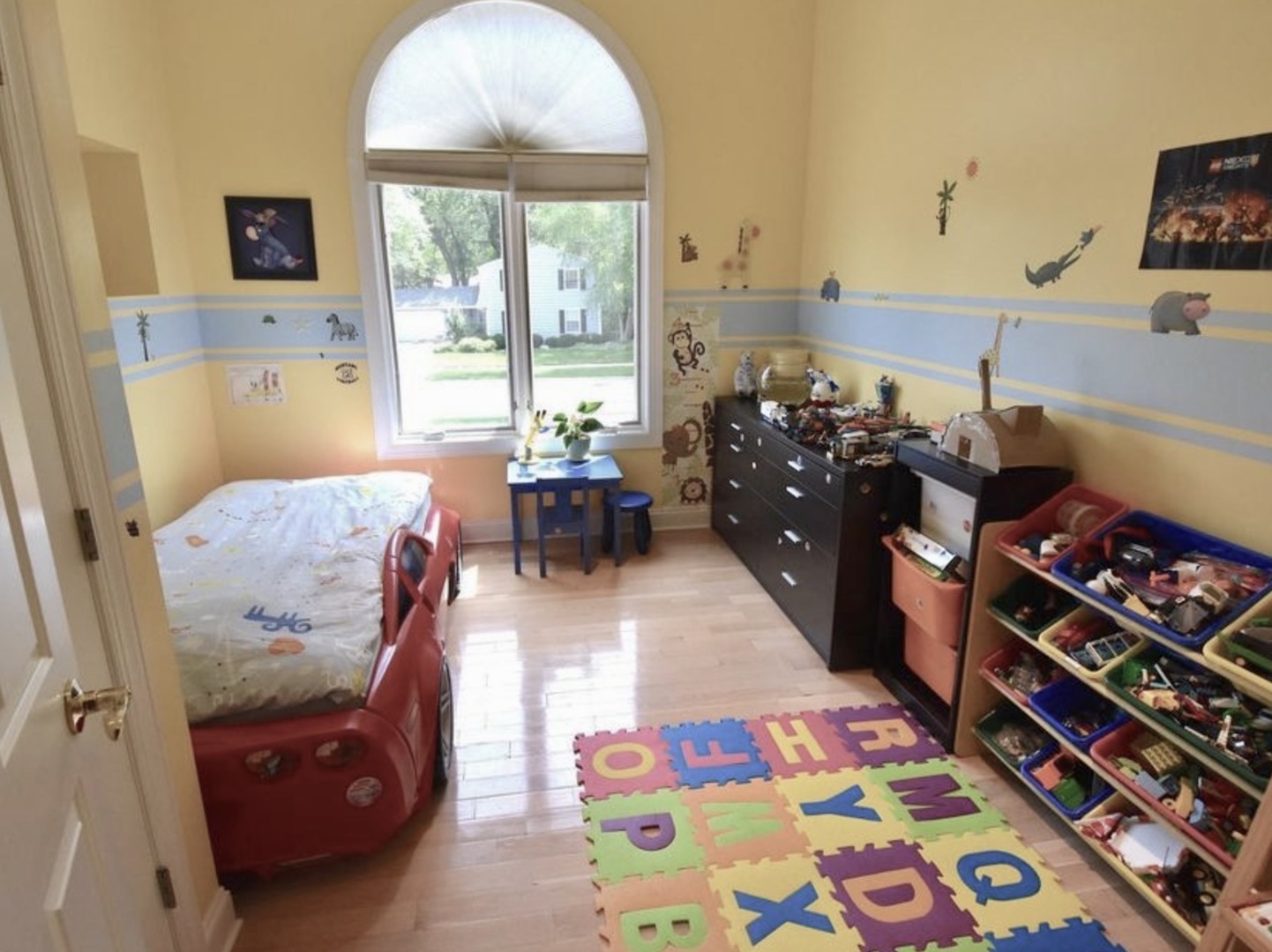 1302 S PRINCETON Avenue