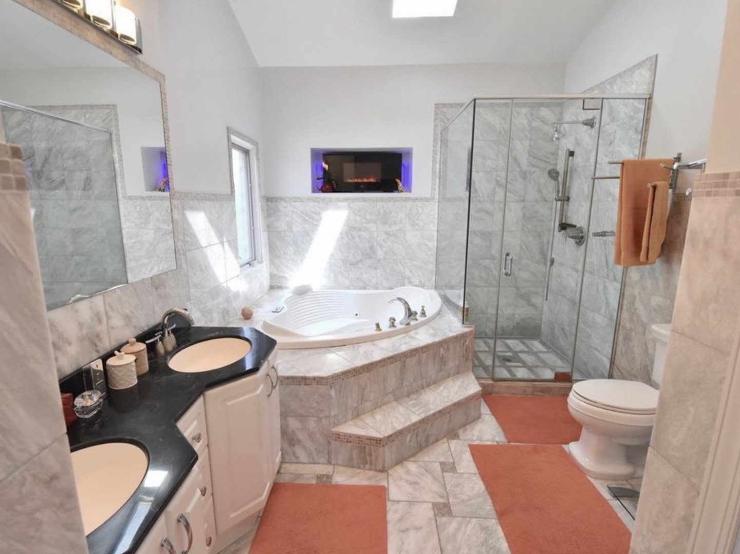 1302 S PRINCETON Avenue