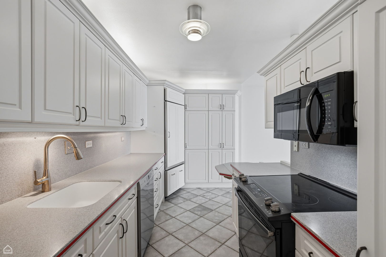 900 N Lake Shore Drive Unit: 1207