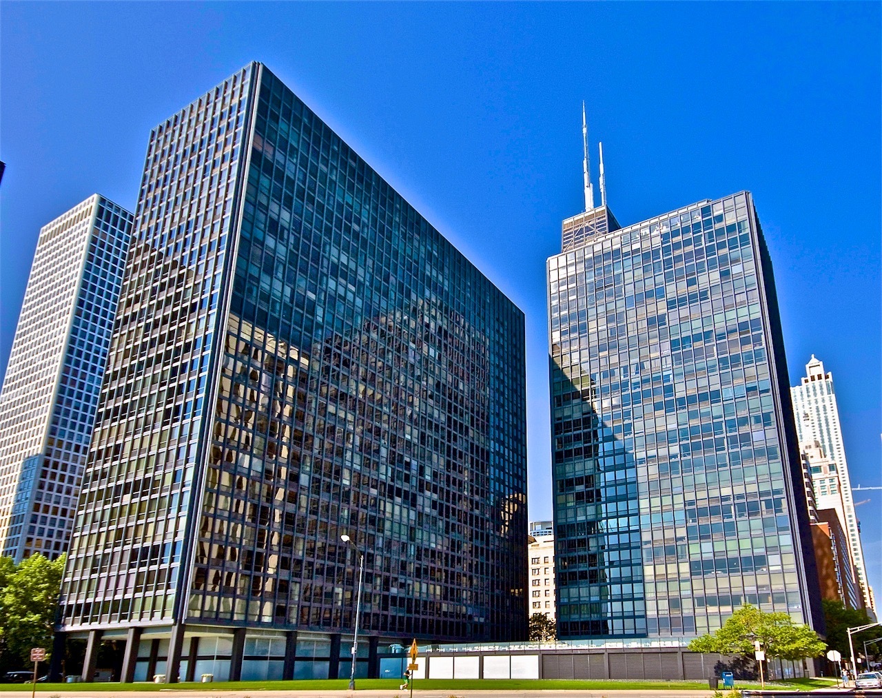 900 N Lake Shore Drive Unit: 1207