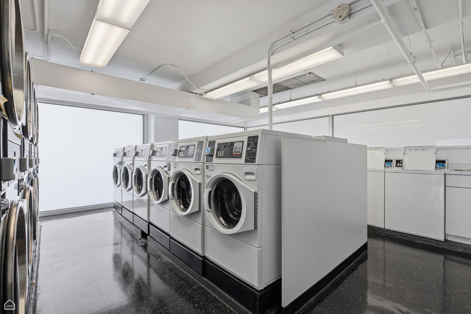 900 N Lake Shore Drive Unit: 1207