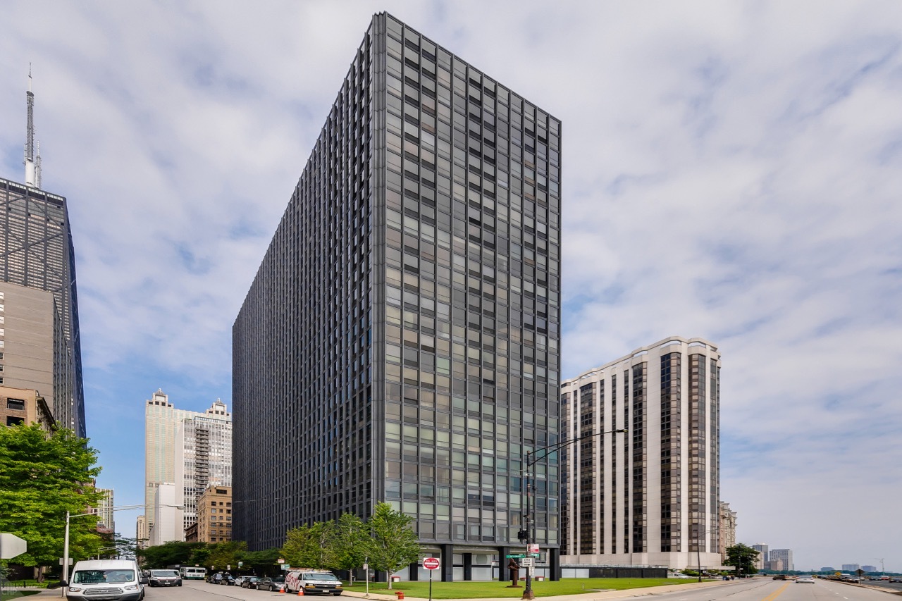 900 N Lake Shore Drive Unit: 1207