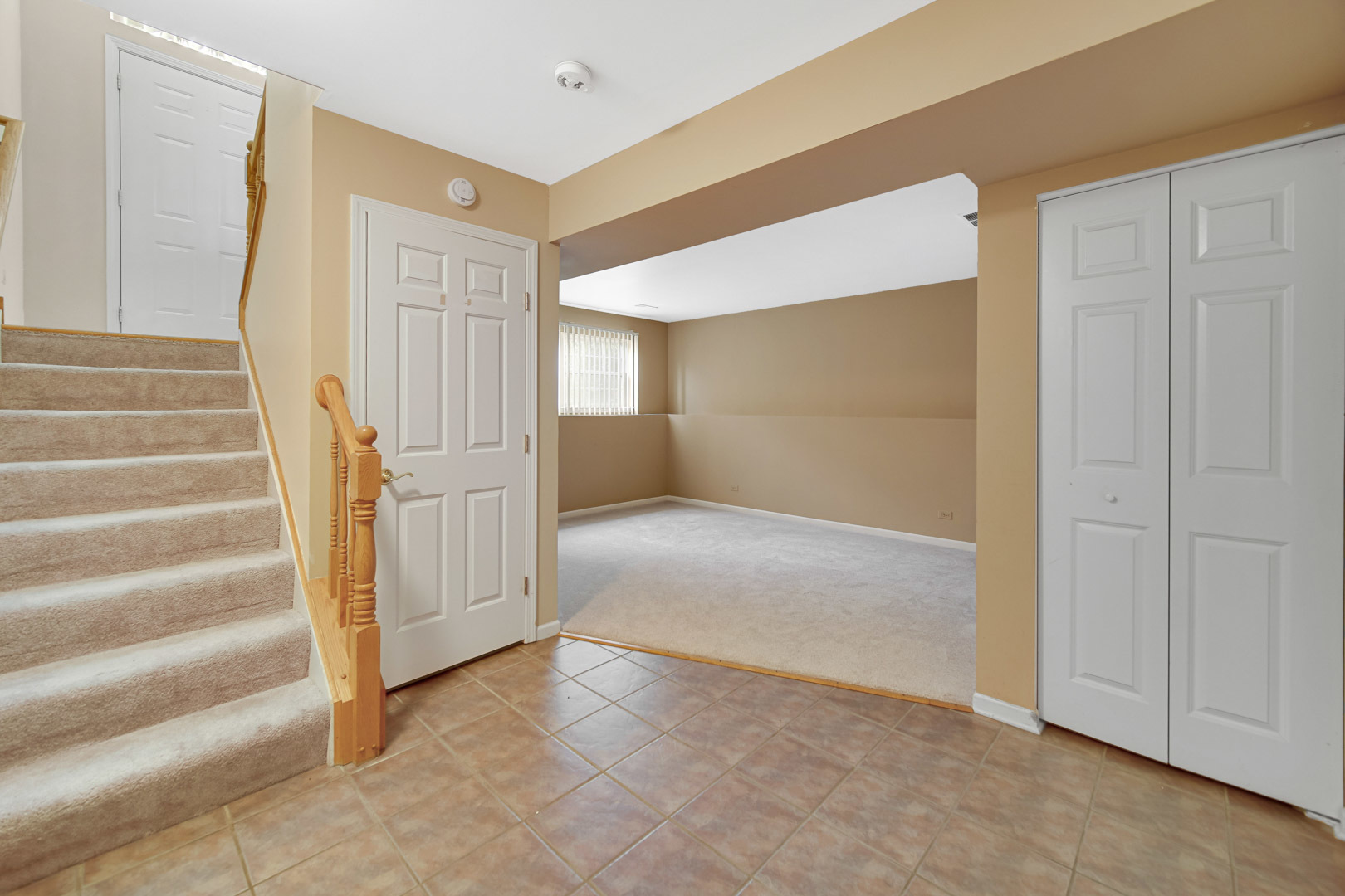 62 E Clare Court Unit: 62