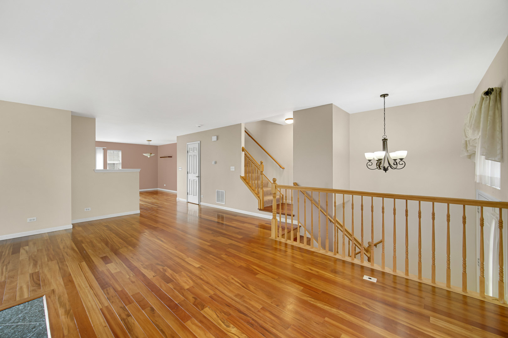 62 E Clare Court Unit: 62