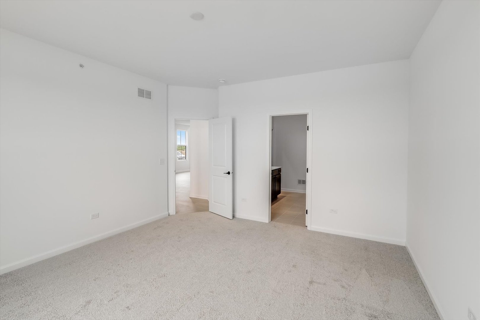 15446 W Amelia Circle