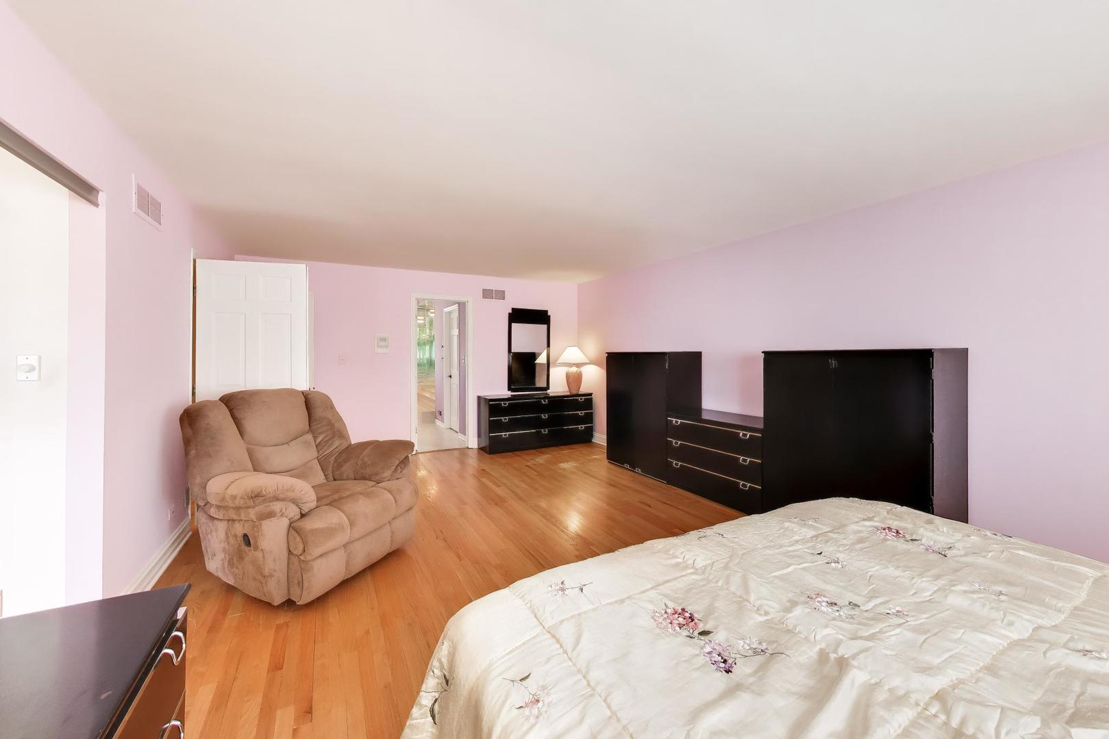 766 Camelot Drive