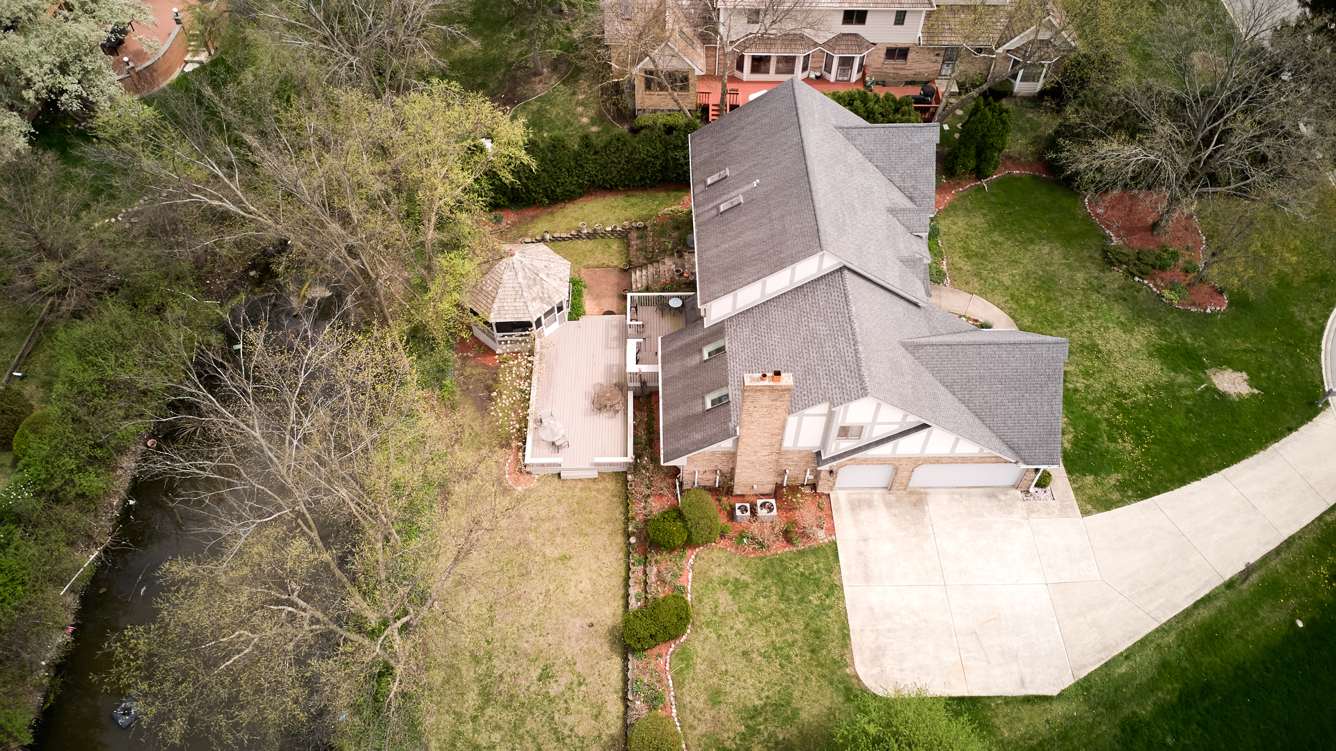 766 Camelot Drive