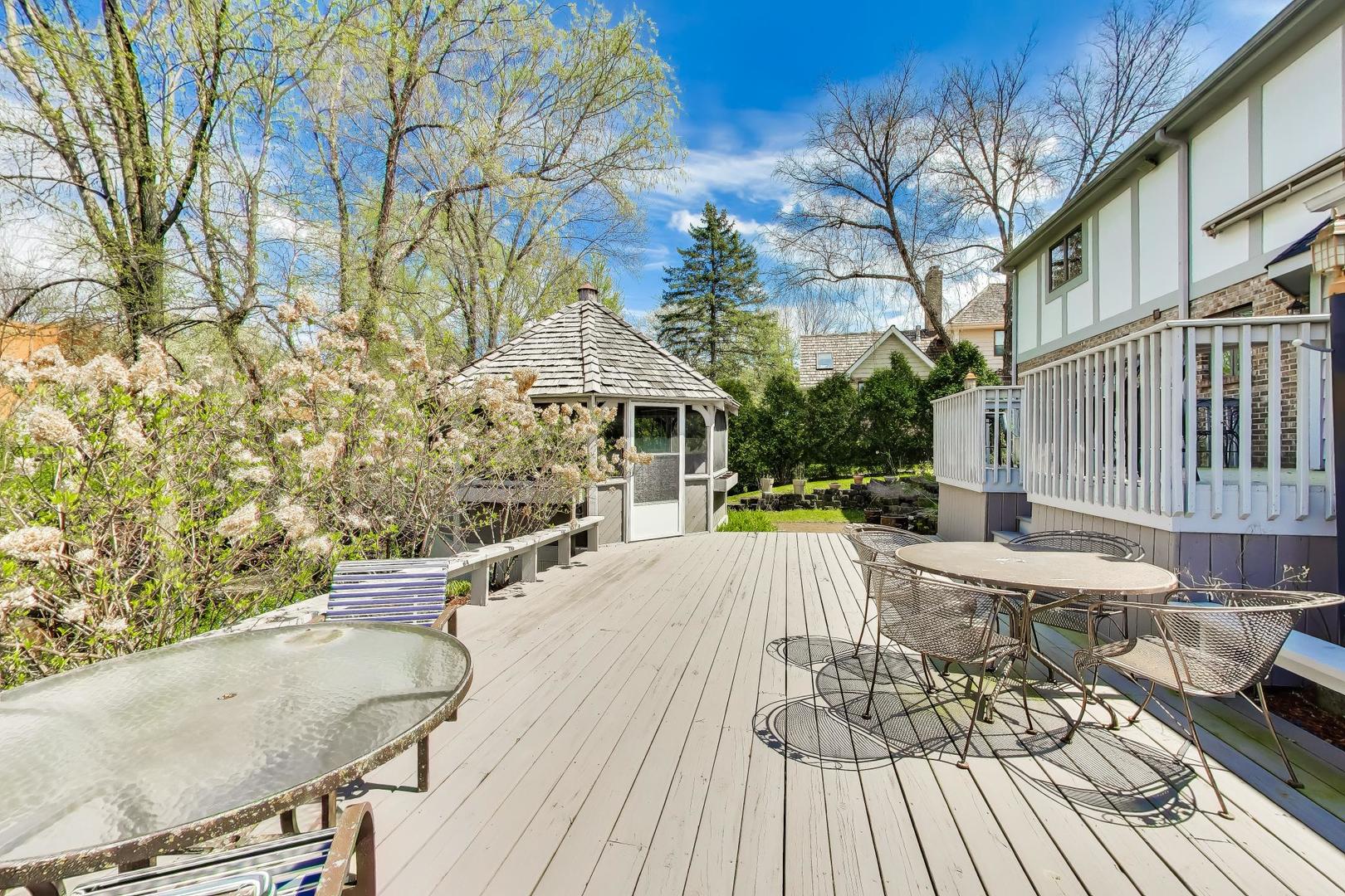 766 Camelot Drive