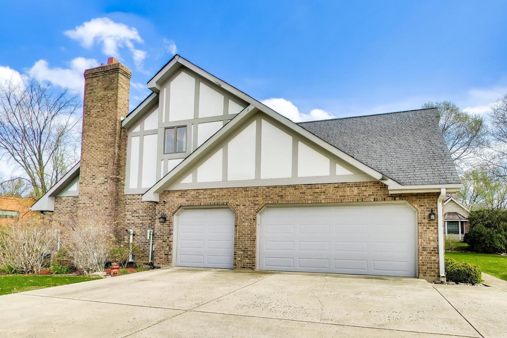 766 Camelot Drive