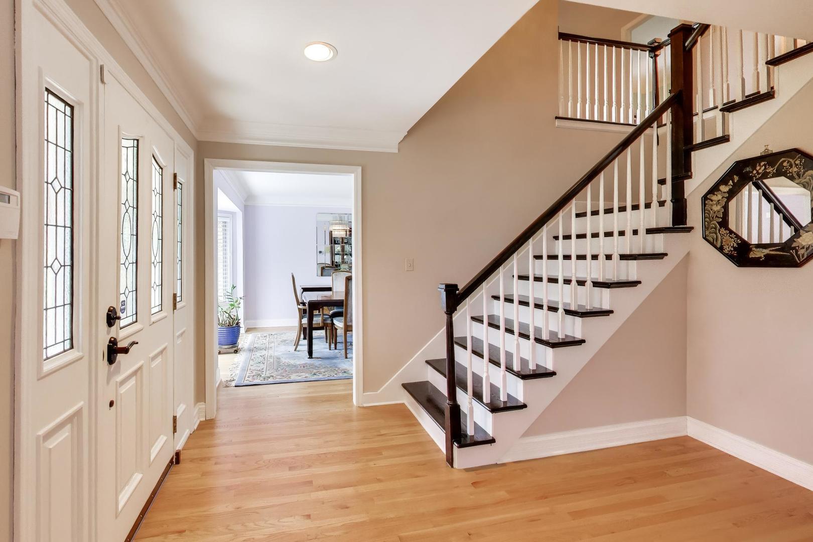 766 Camelot Drive