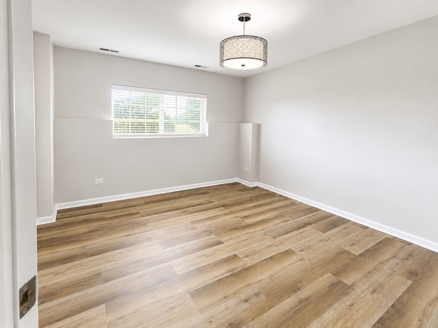 10535 W 154th Place