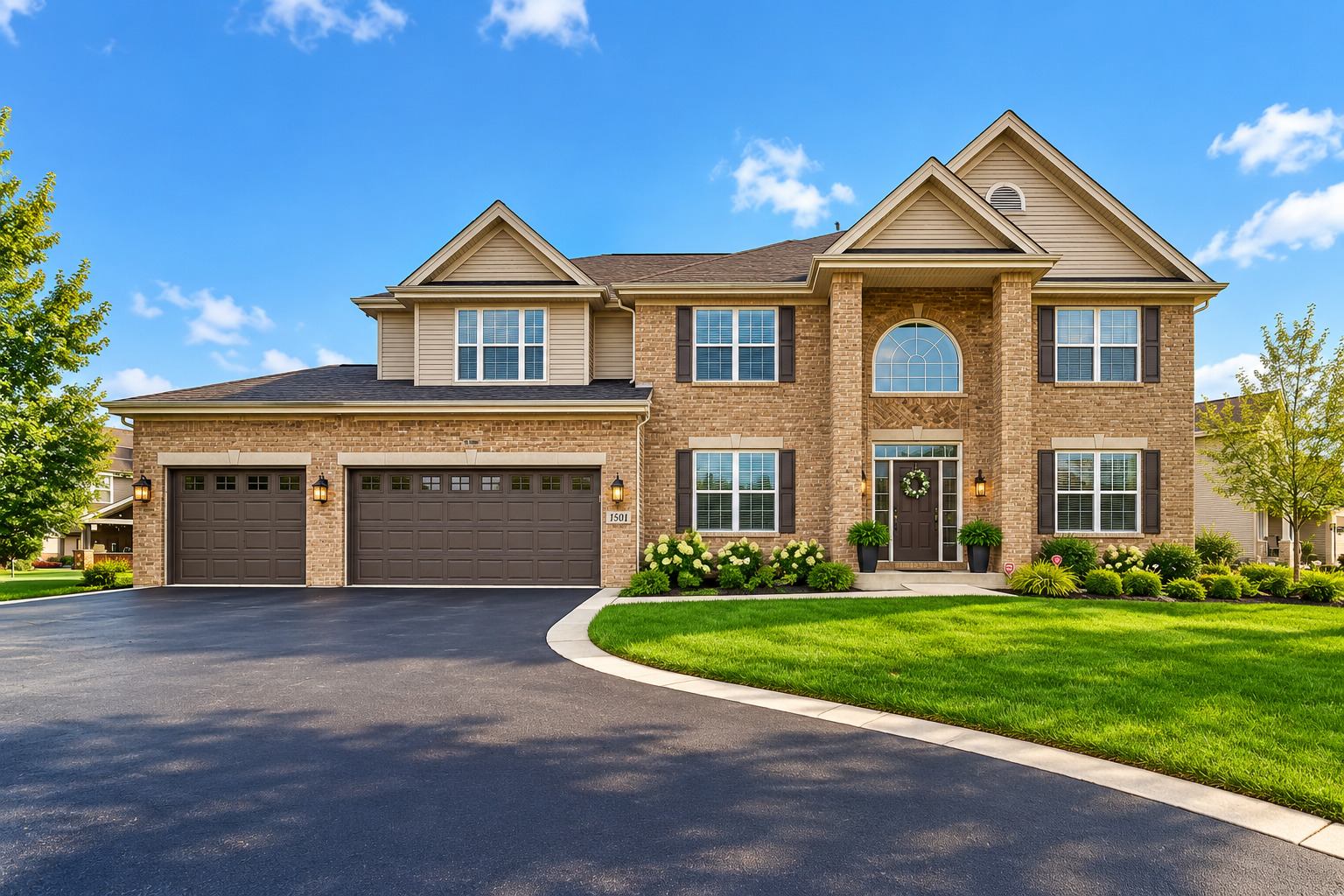 1501 OAKFOREST Drive