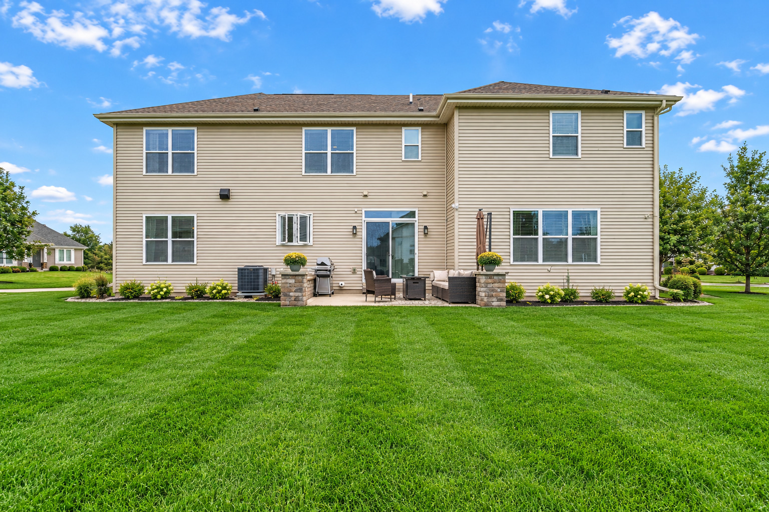 1501 OAKFOREST Drive