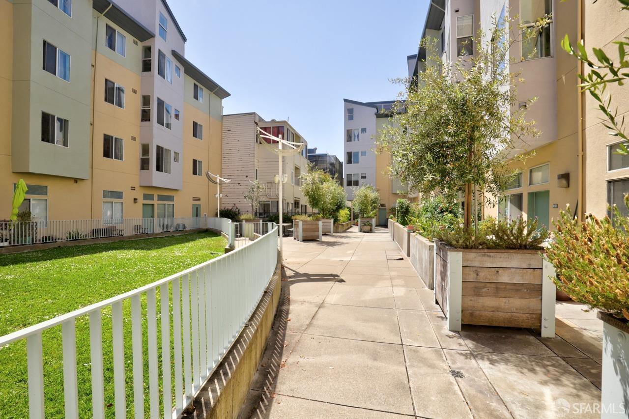 135 Valencia Street # A204