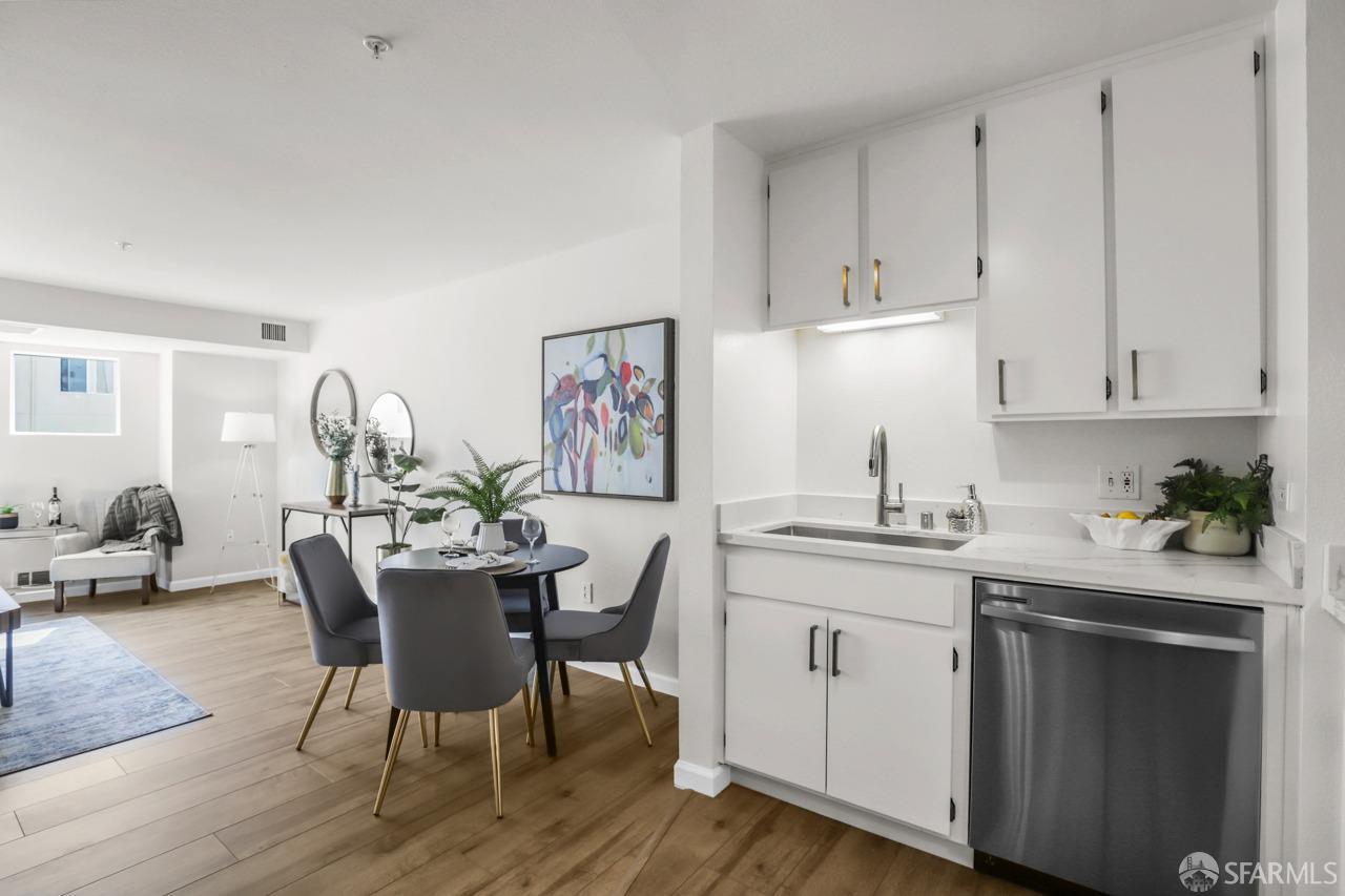 135 Valencia Street # A204