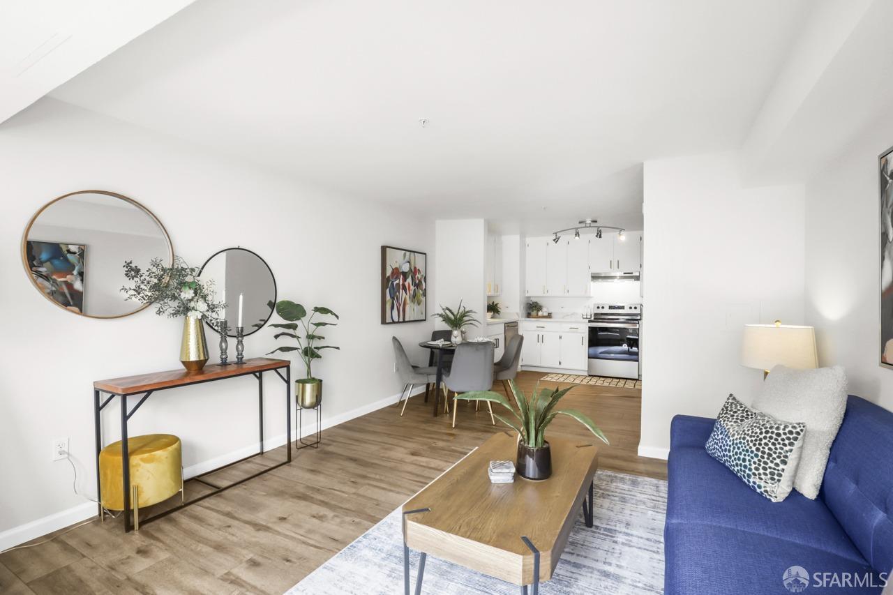135 Valencia Street # A204