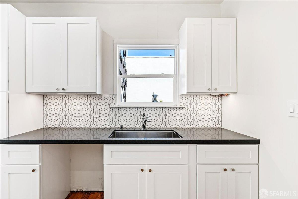 168-170 Corbett Avenue