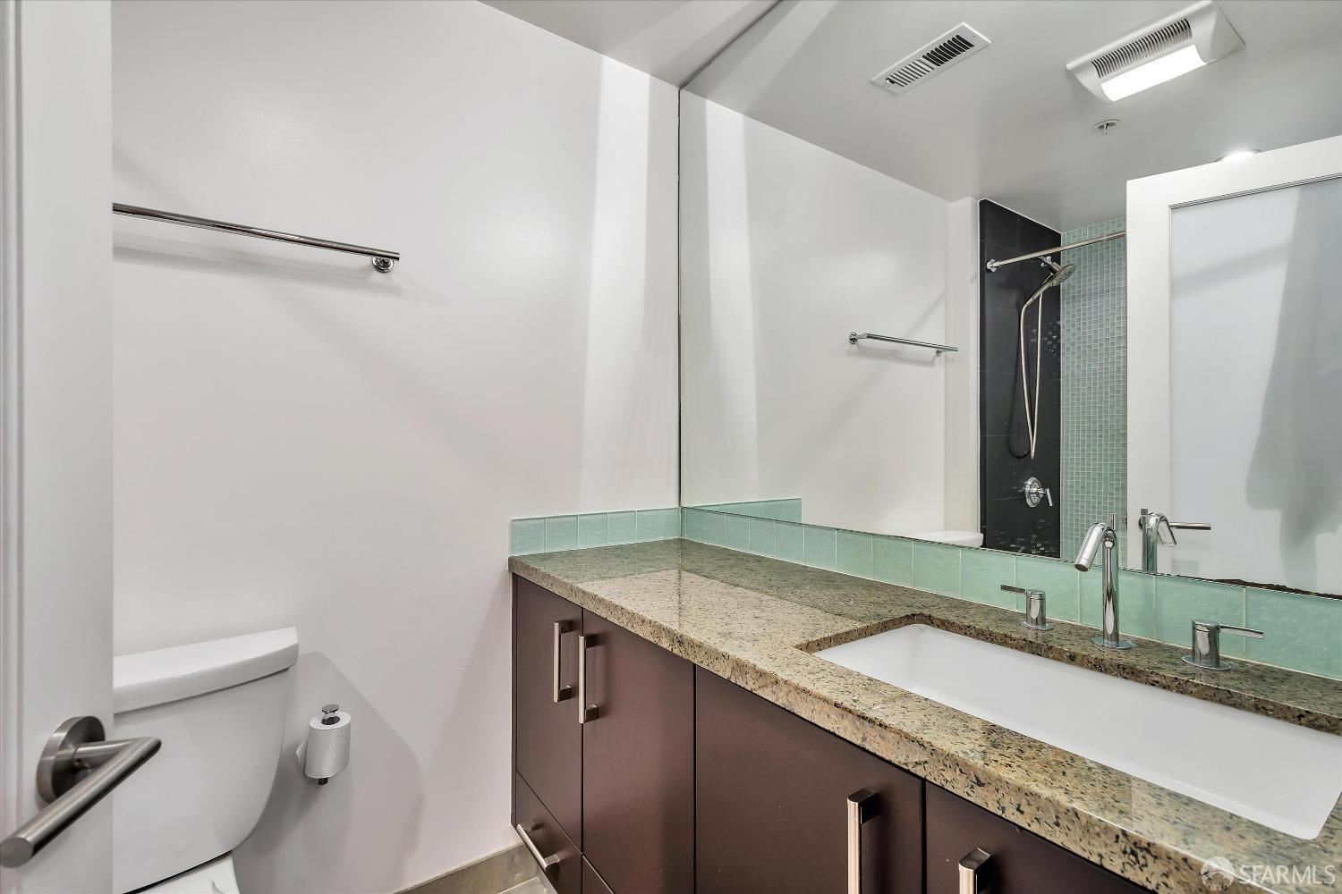69 Clementina Street # 802