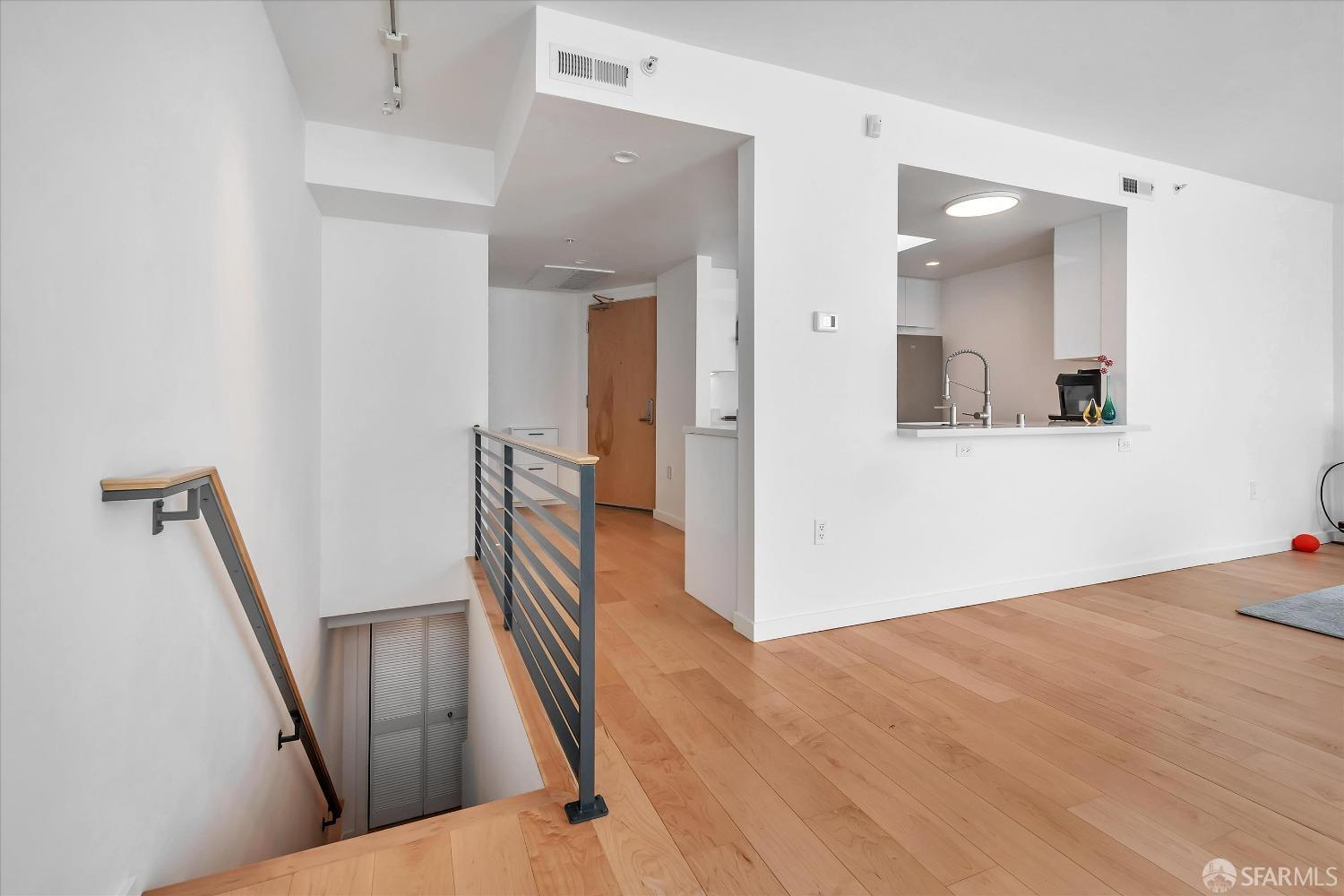 69 Clementina Street # 802