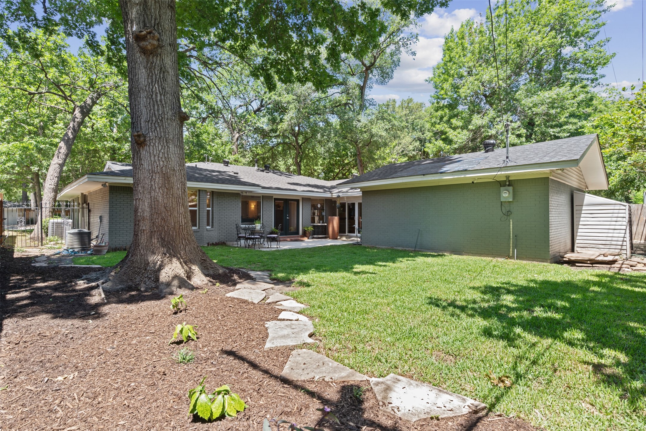 3129 Tanglewood Trail