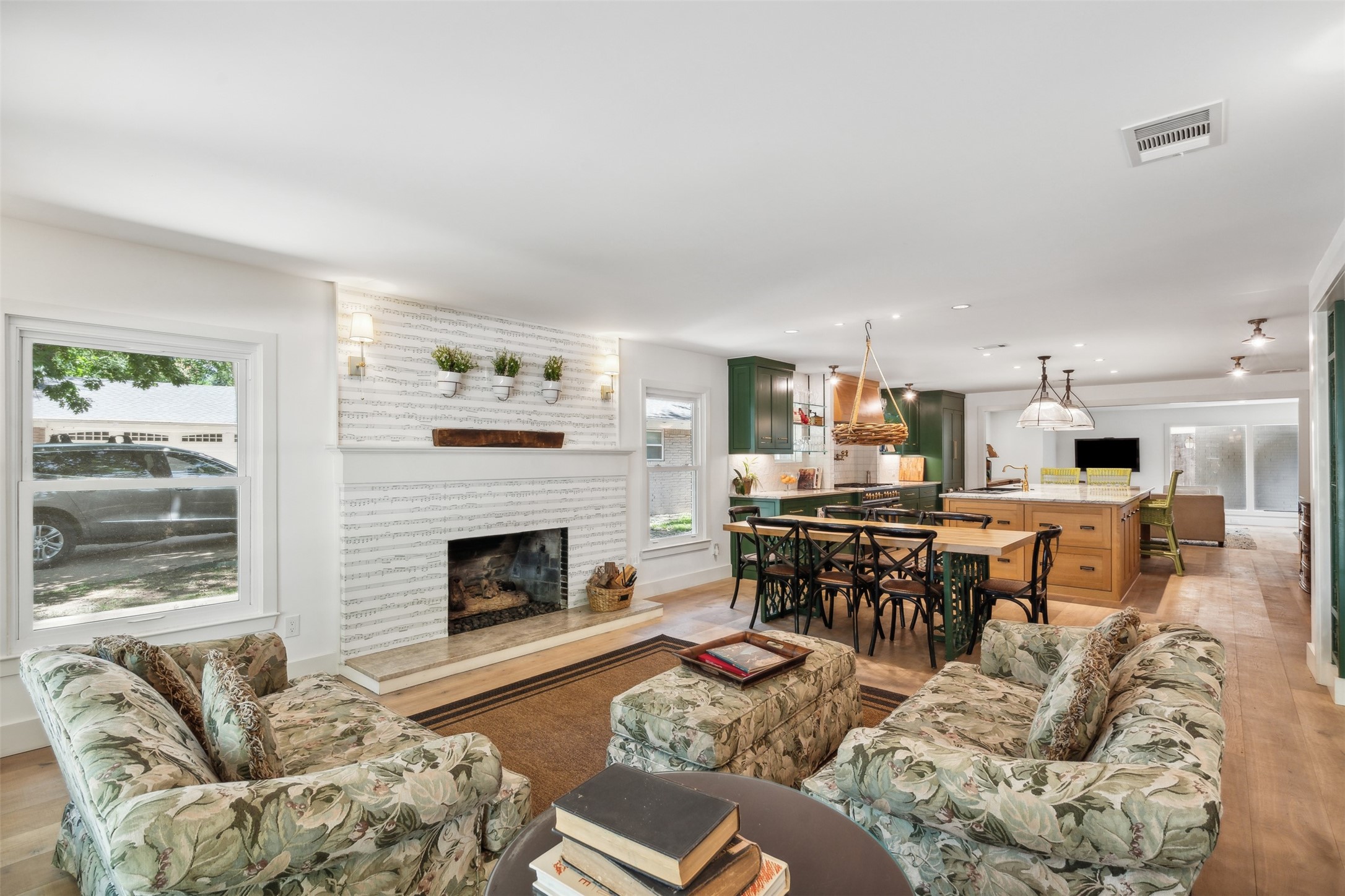 3129 Tanglewood Trail